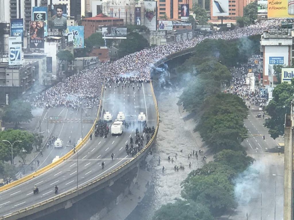 Marcha 19 abril 2017 Paola