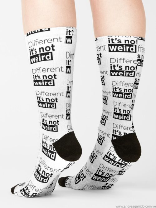 different its not weird Andrea Garrido V-socks